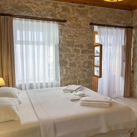 Merlara Алачати